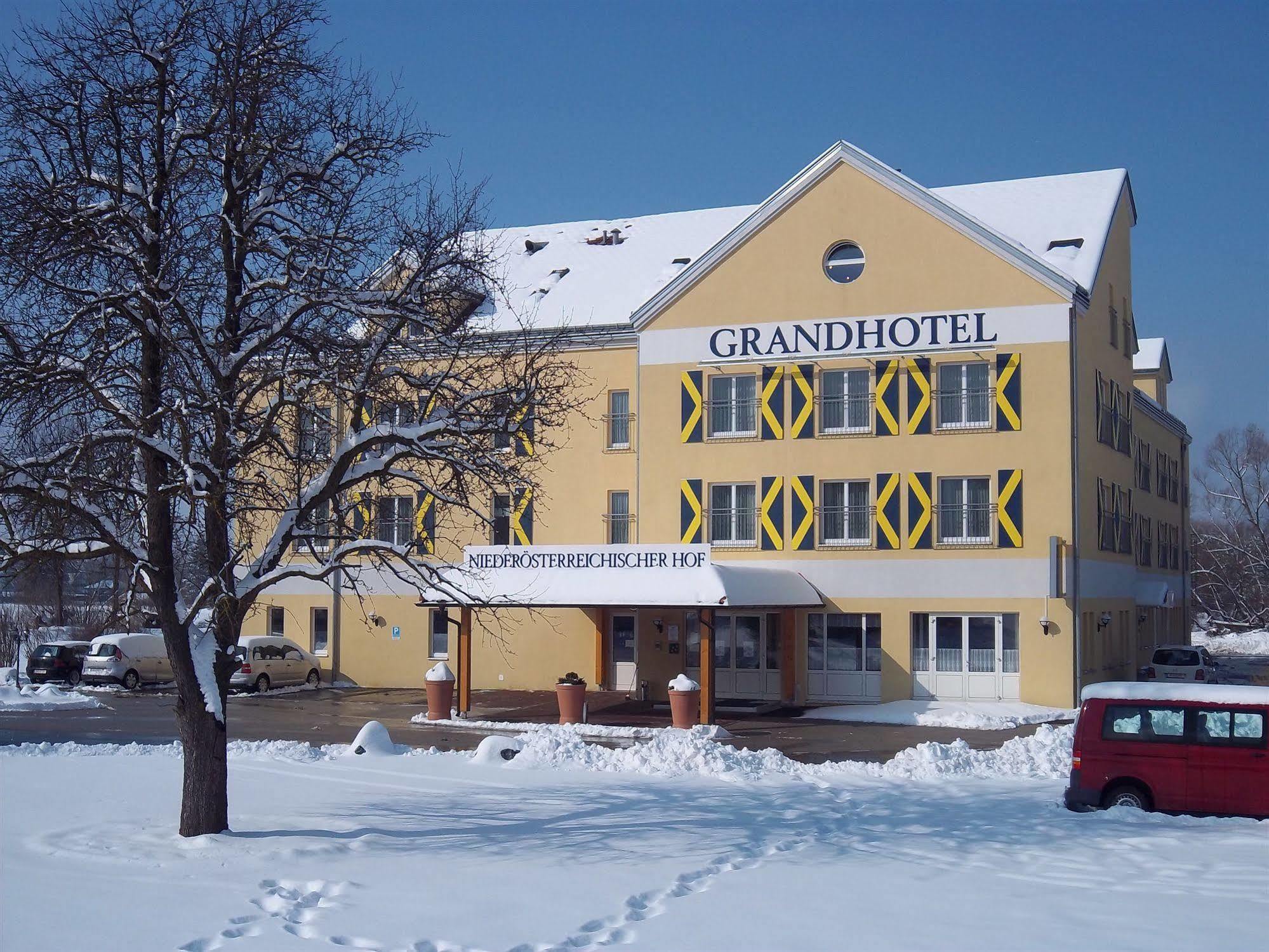 Grandhotel Niederoesterreichischer Hof Lanzenkirchen Exteriér fotografie