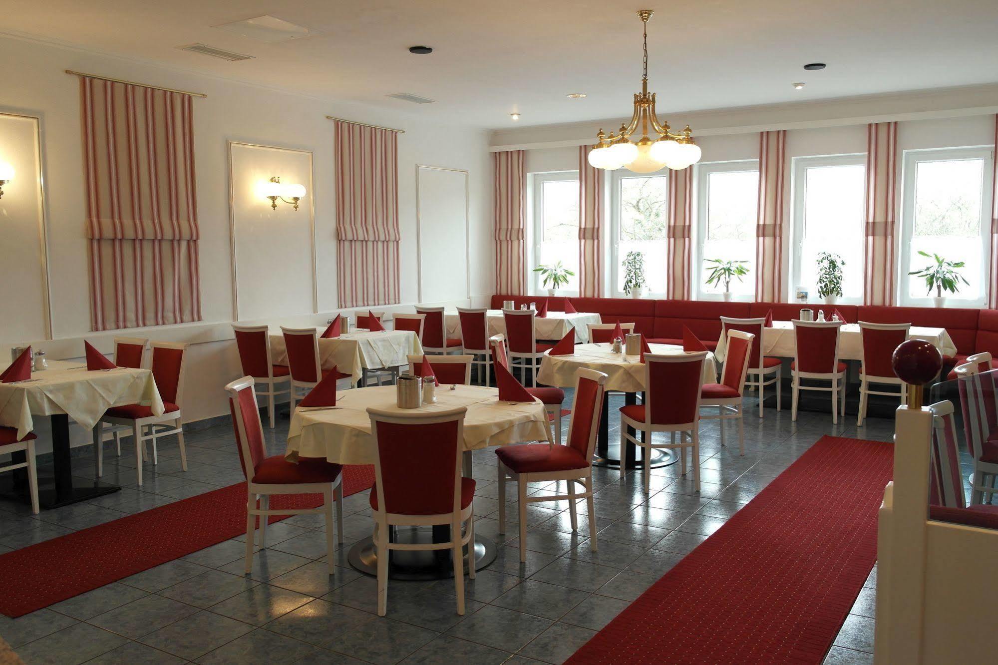 Grandhotel Niederoesterreichischer Hof Lanzenkirchen Exteriér fotografie